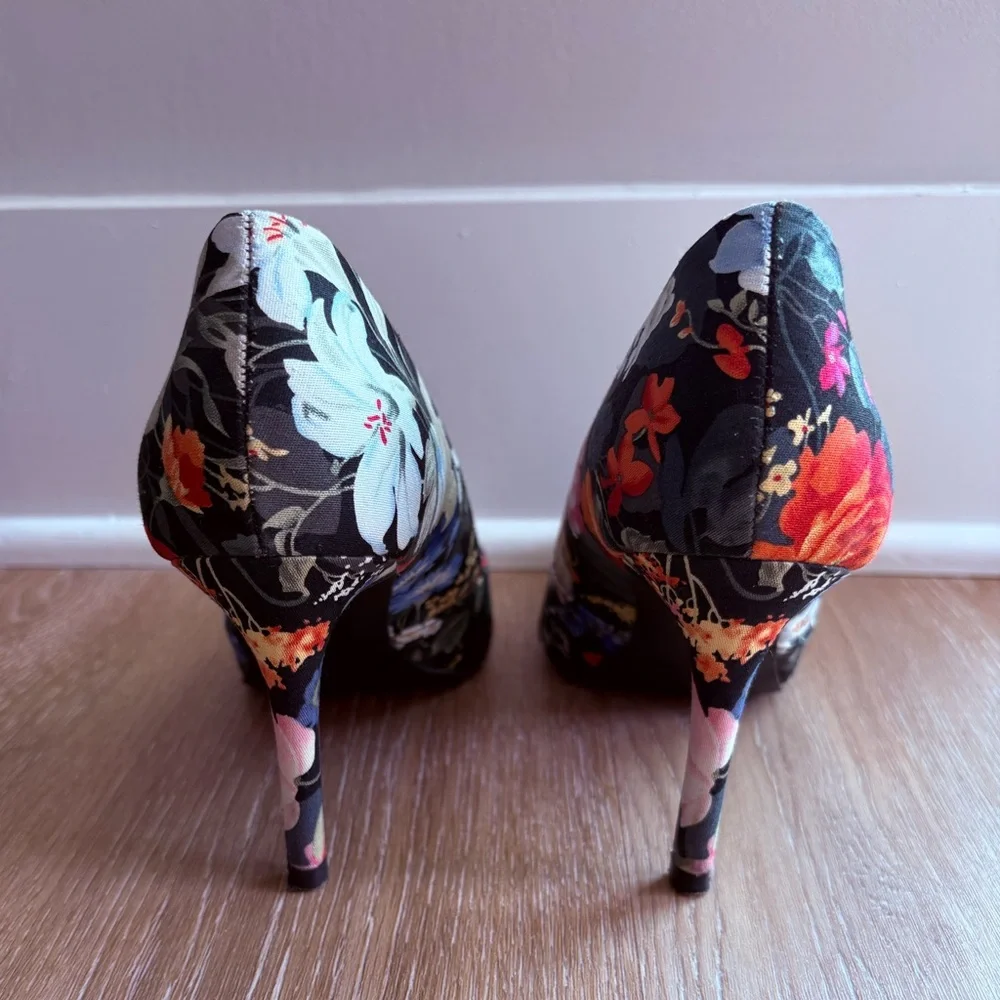 Audrey Brooke Floral Heels (size 7)